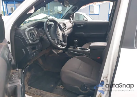 2016 Toyota Tacoma Trd Sport z USA, uszkodzony, nr VIN 3TMCZ5AN1GM021845